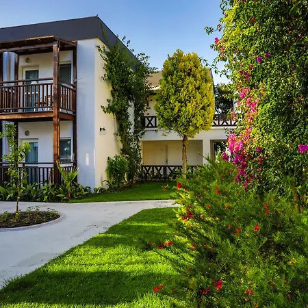Otel Bitez Garden Life 4*
