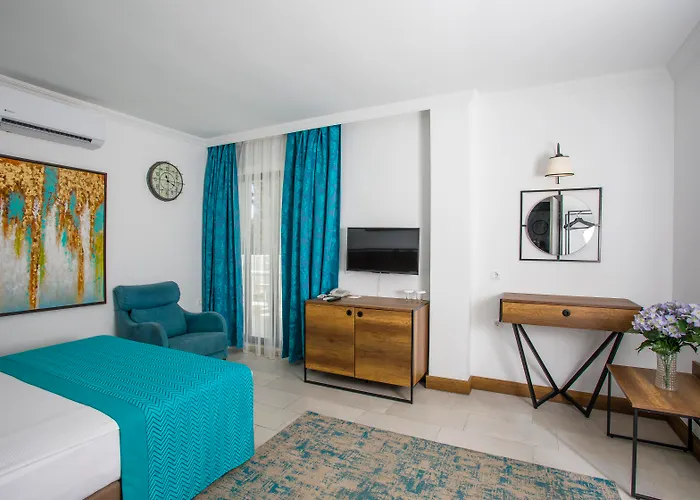 Bitez Garden Life 4*