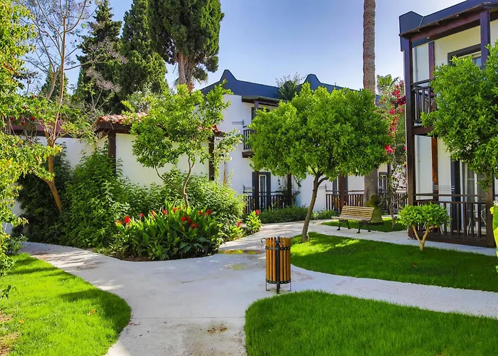 Bitez Garden Life Hotel 4*