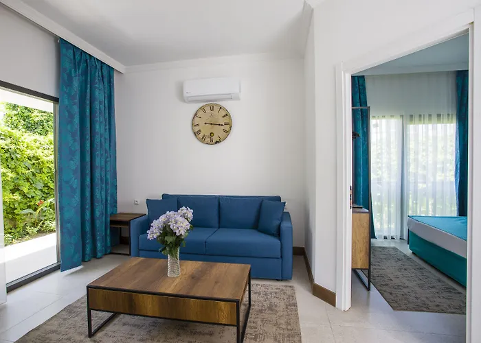 Bitez Garden Life 4*