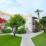 Otel Bitez Garden Life