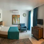 فندق Bitez Garden Life 4*