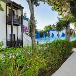 Bitez Garden Life فندق