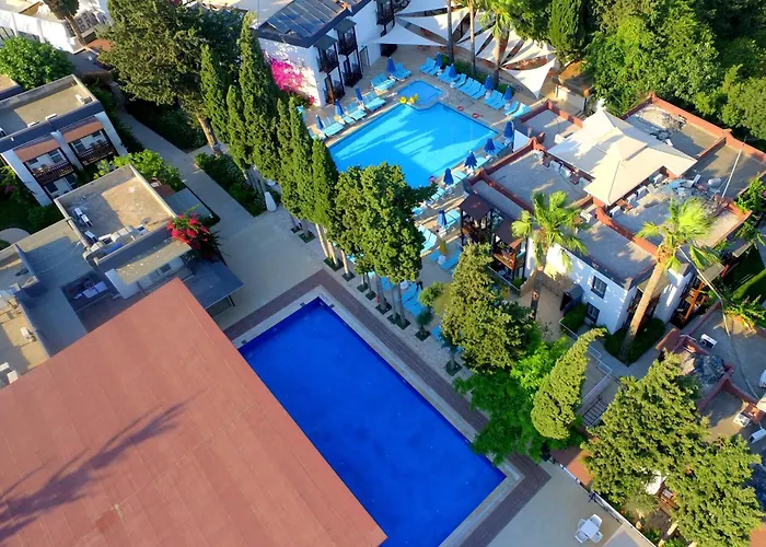 Bitez Garden Life 4*