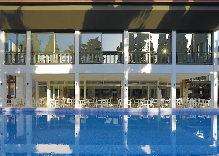 Otel Bitez Garden Life 4*