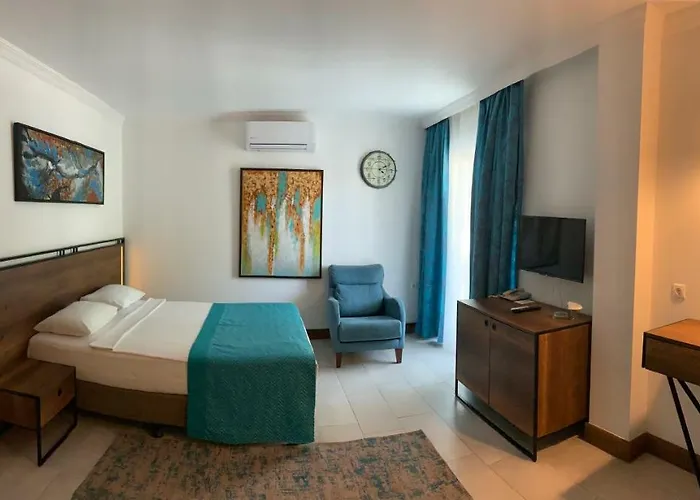 Otel Bitez Garden Life 4*