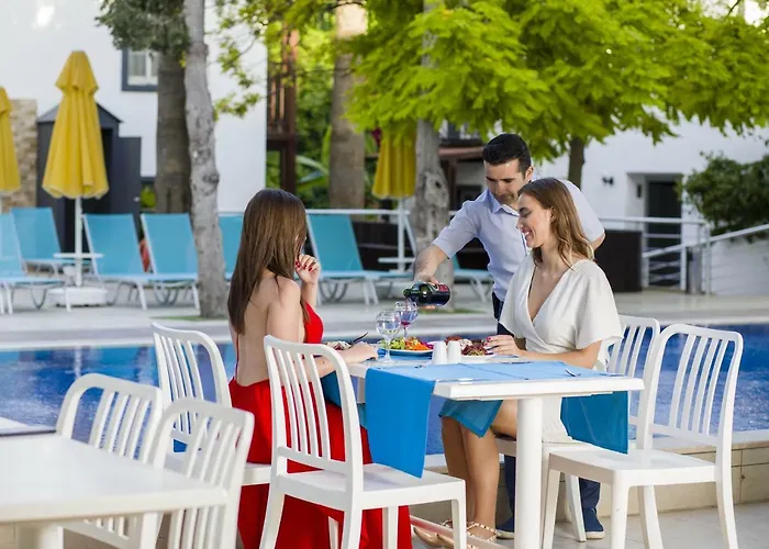 Otel Bitez Garden Life 4*